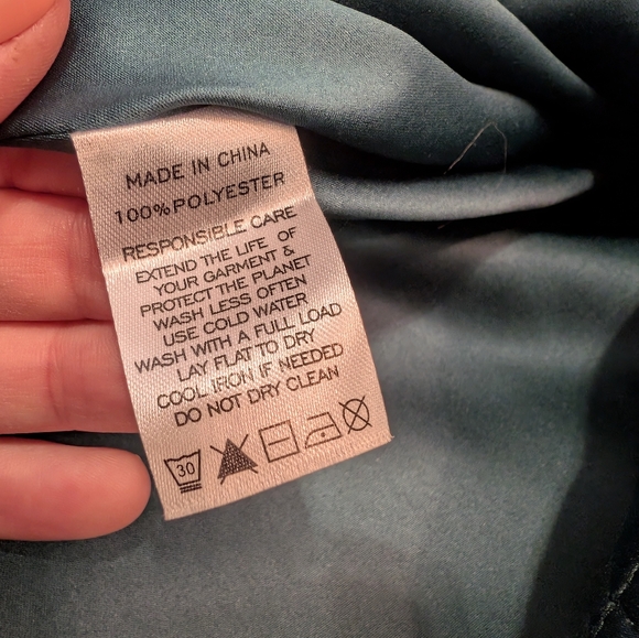 Hill House The Quilt Coat Dark Green Satin Size Medium - Picture 8 of 10